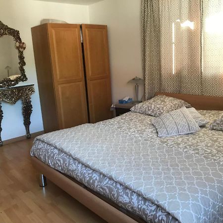 Appartement 2 Chambres Au Coeur Du Vignoble Avec Terrasse リクヴィール エクステリア 写真