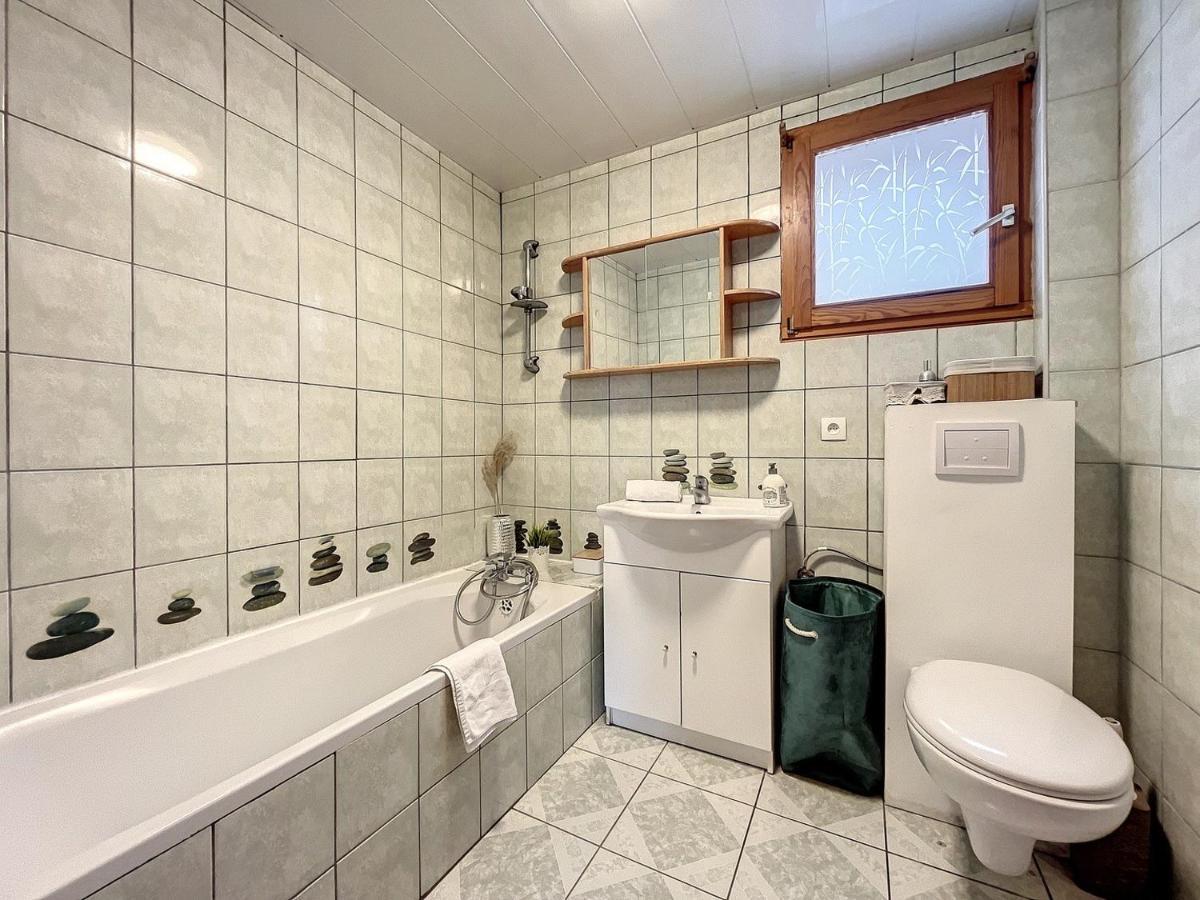 Appartement 2 Chambres Au Coeur Du Vignoble Avec Terrasse リクヴィール エクステリア 写真